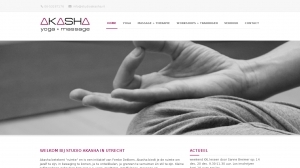 logo Akasha Yoga & Massage